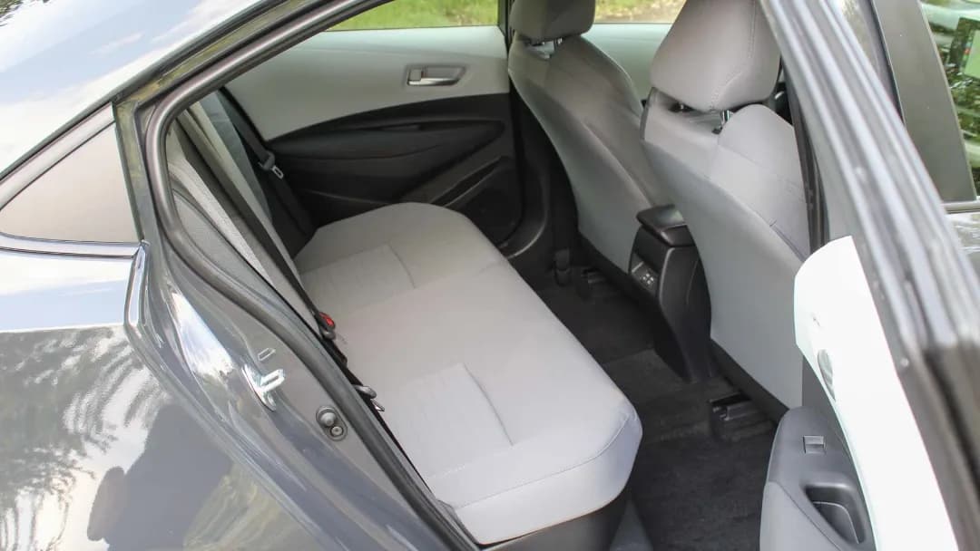 Vehicle View 9
