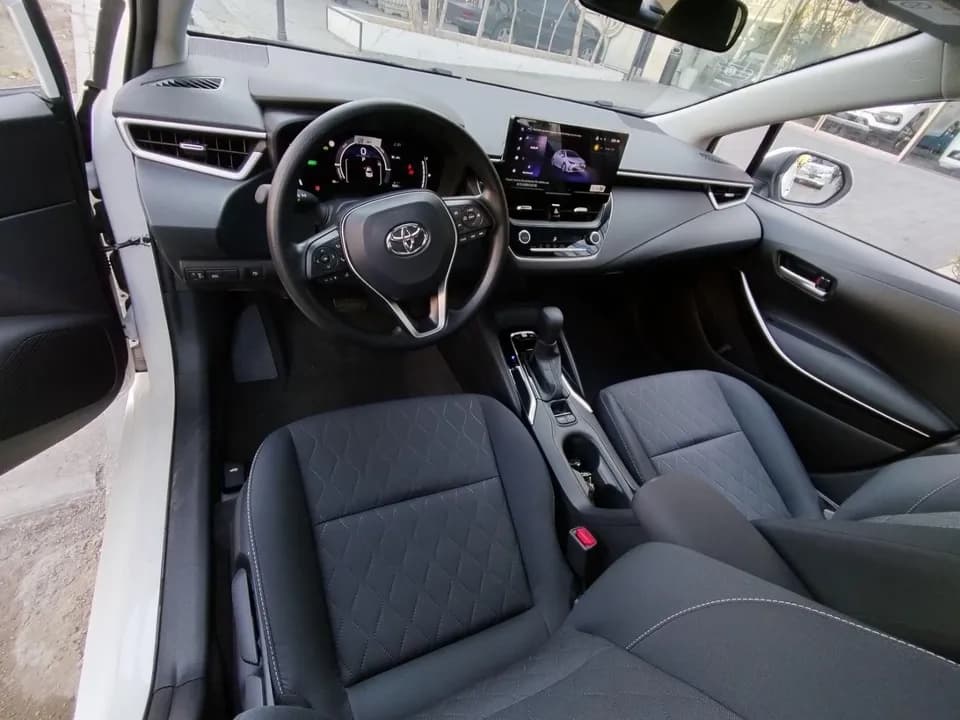 Vehicle View 5