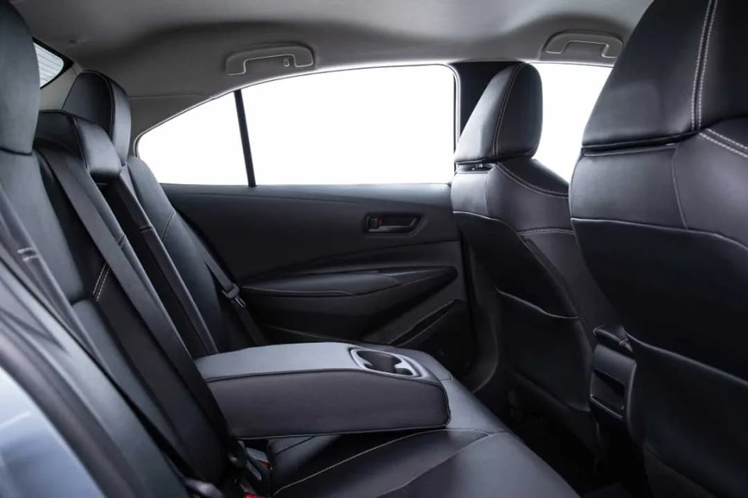 Vehicle View 8