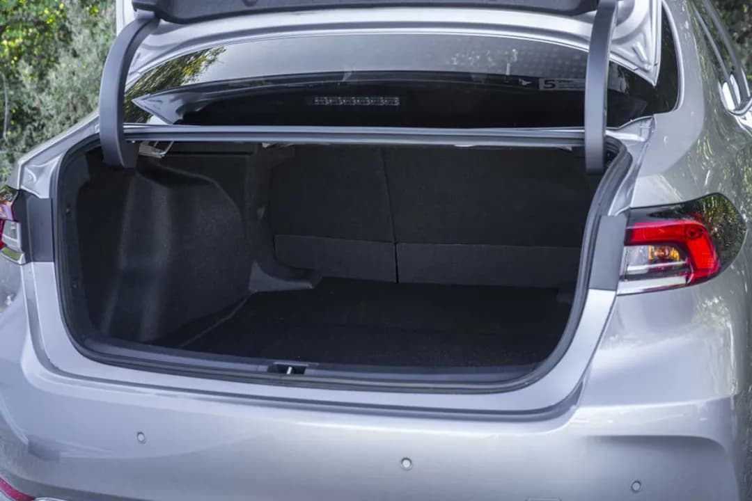 Vehicle View 9