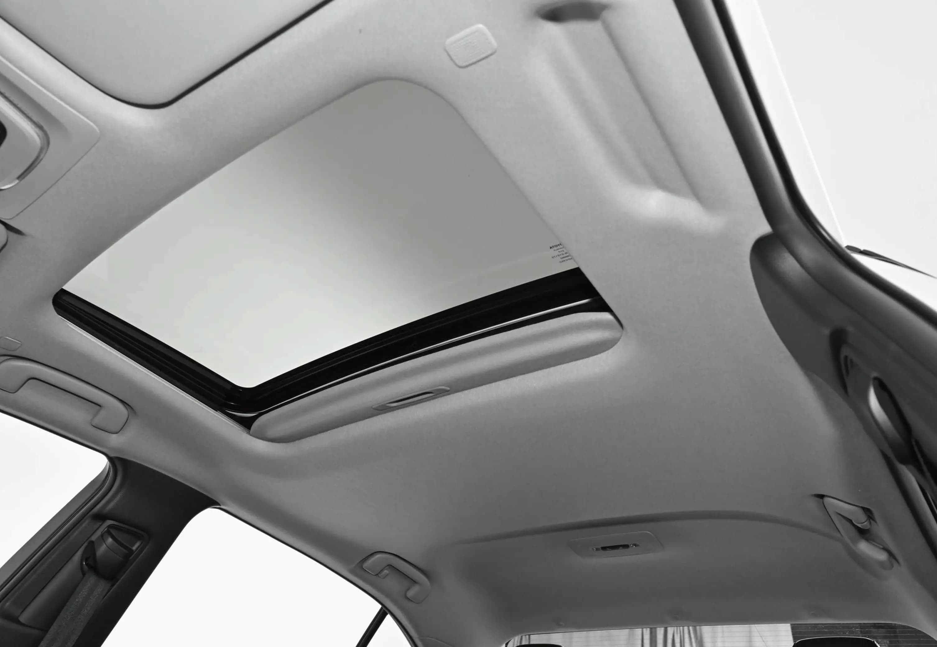 Vehicle View 13