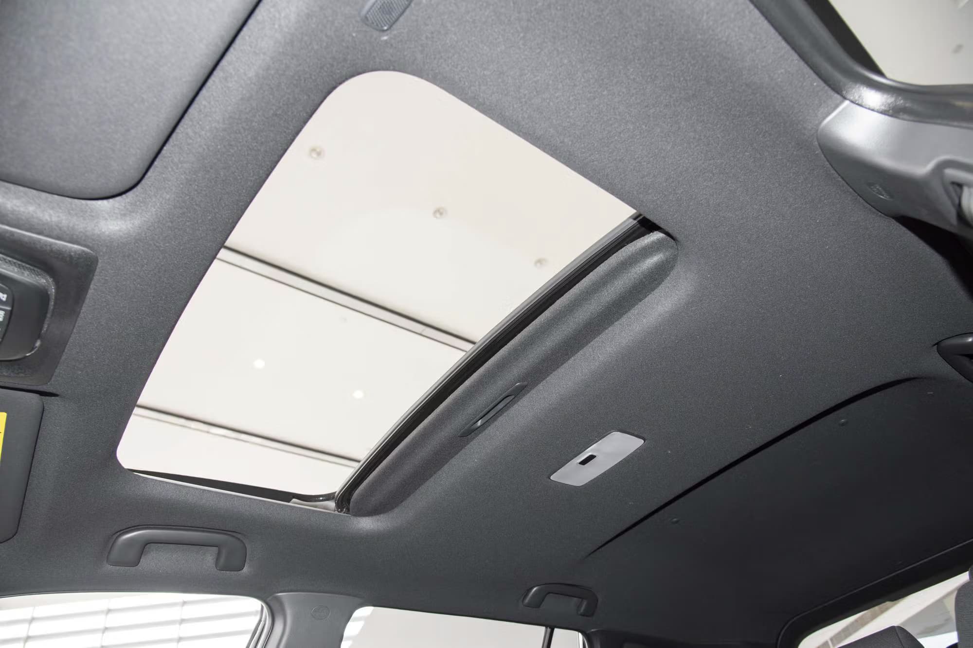 Vehicle View 13